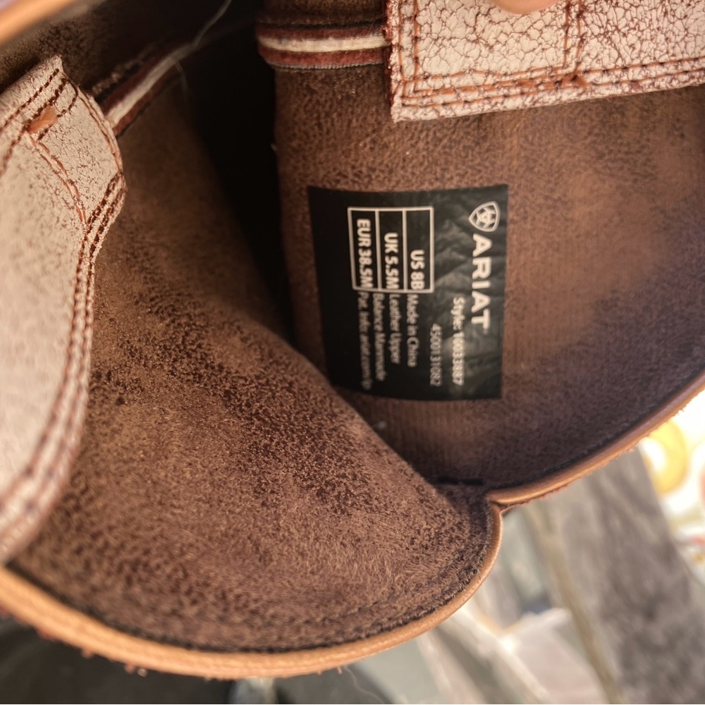 Ariat Suede leather women’s Western Boots - Picture 11 of 11